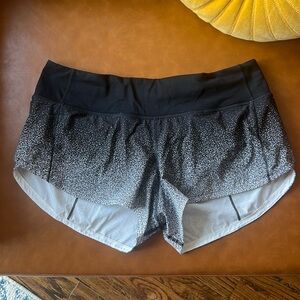 Lululemon 2.5” speed up shorts